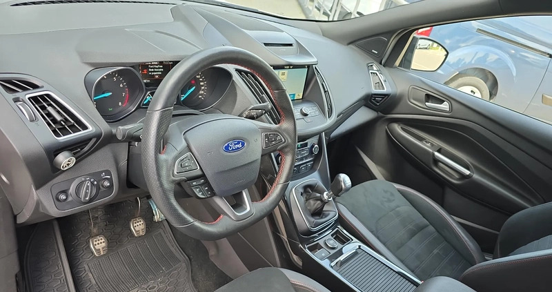 Ford Kuga cena 92900 przebieg: 15144, rok produkcji 2019 z Warka małe 596